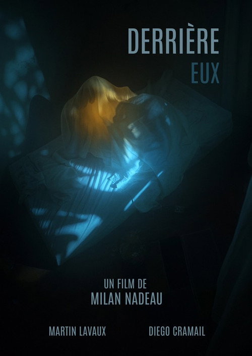 Derrière Eux