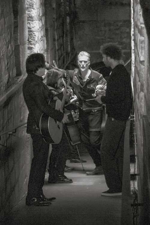 Queens of the Stone Age: Alive in Paris and Before